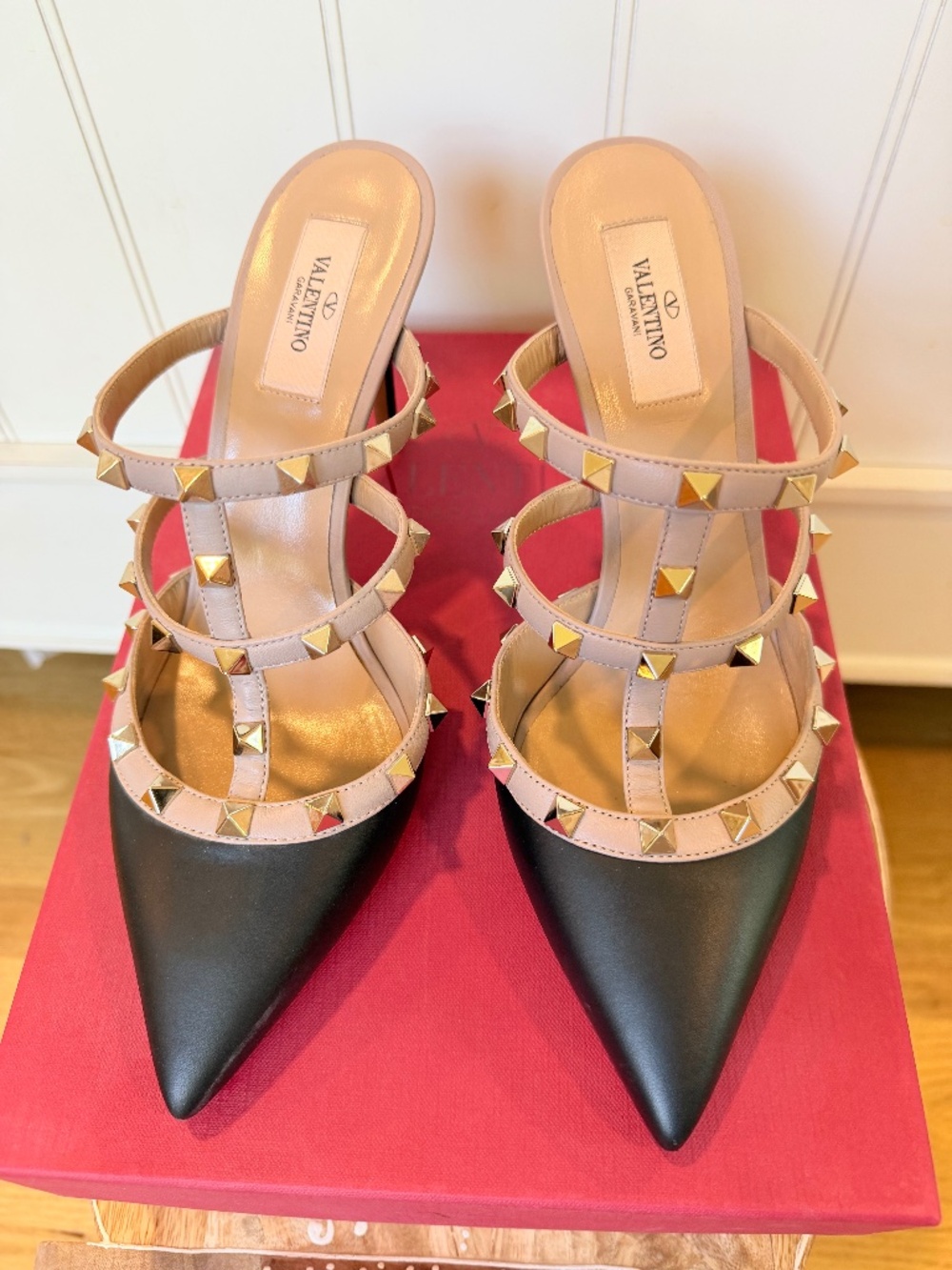 Women’s Valentino Rockstud Mules Heels Black Leather 40